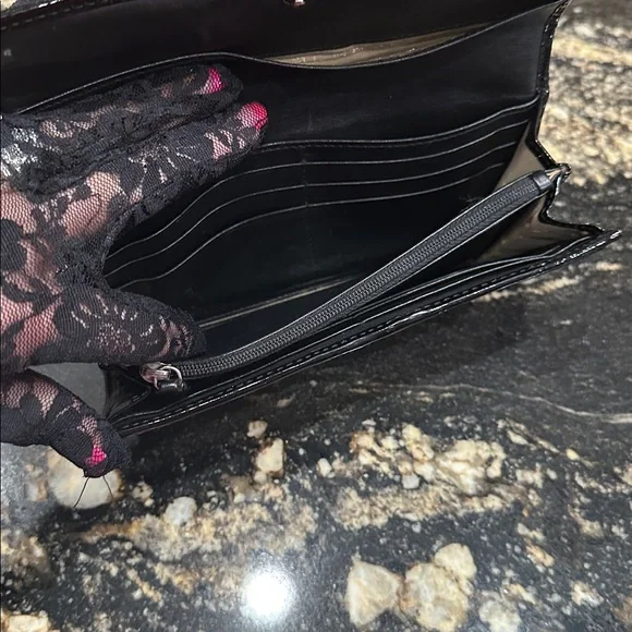 Burberry Black Novacheck Canvas and Patent Leather Penrose Continental Wallet - Picture 7 of 13